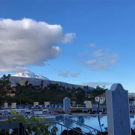 Luxury With Pool And Panorama Views